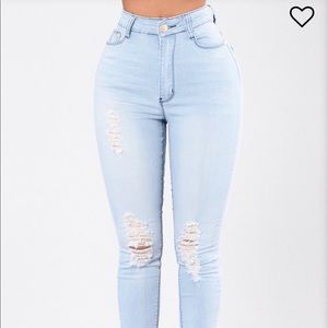 🆕Fashion Nova Skinny Distressed Jeans